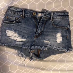 Bullhead shorts